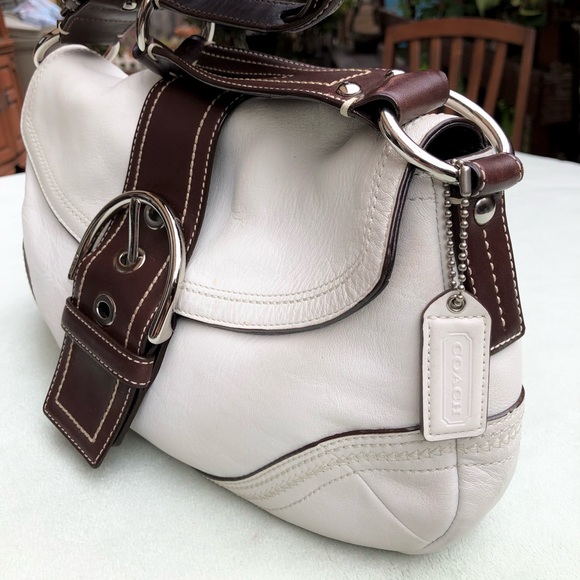 Coach Soho 10578 Vintage White Brown Leather shoulder Handbag - Picture 6 of 9